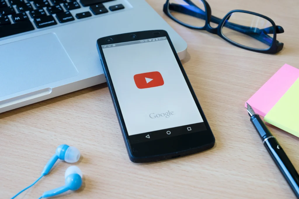 lucrando-com-vídeos-monetize-no-YouTube-sem-aparecer-passo-a-passo