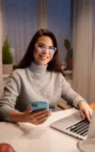 Ser um afiliado Shopee de sucesso vai além de só colocar o link na bio e esperar que as vendas caiam do céu. | Foto: Freepik.